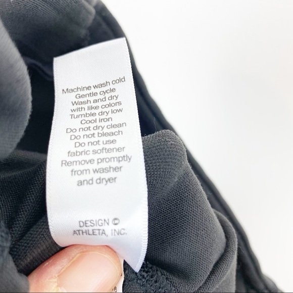 Athleta | Black Stealth Tru Cool Cropped Leggings Capri - Picture 13 of 15